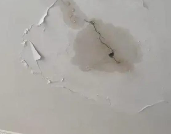 墨脱阳台漏水维修公司分享下屋面防水工程质量问题原因分析
